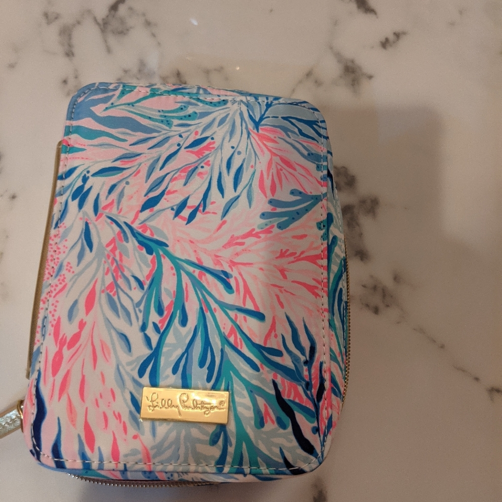 Lilly Pulitzer Travel Makeup case and brushes